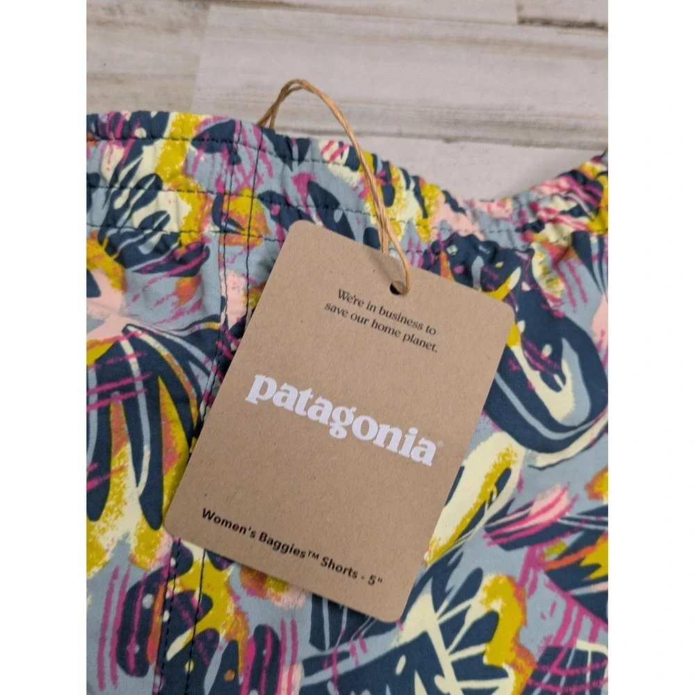 Patagonia Women's Baggies‎ 5